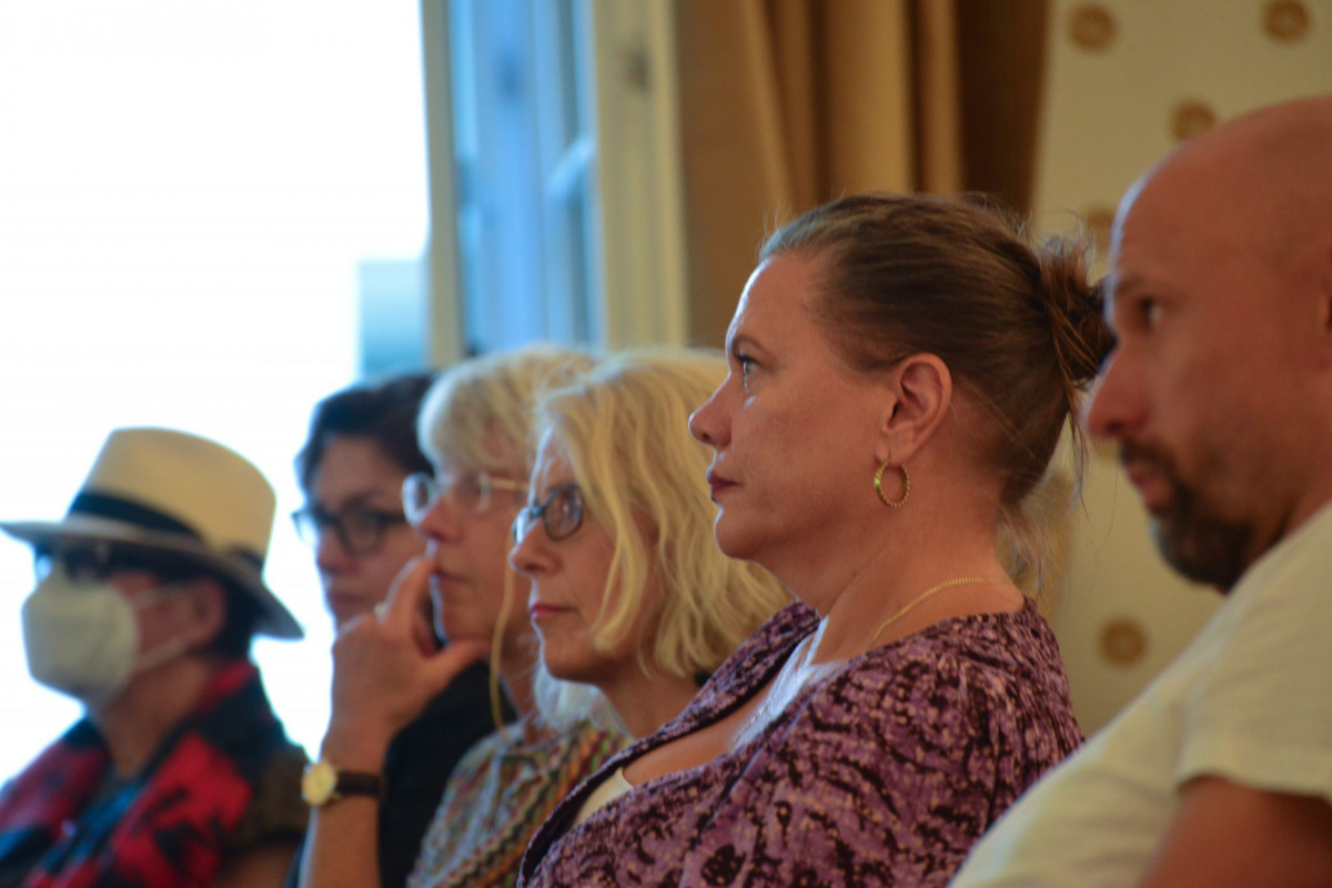 Frankfurt am Main, 11.07.2022, Stadtteil Sachsenhausen, Villa Metzler, Schaumainkai 17, Frankfurter Presseclub (FPC) Netzwerkveranstaltung unter dem Titel "Online erfordert Multitasking – Neue Berufsprofile im Journalismus". (c) FOTO: Rainer Rüffer (RUEFFER).