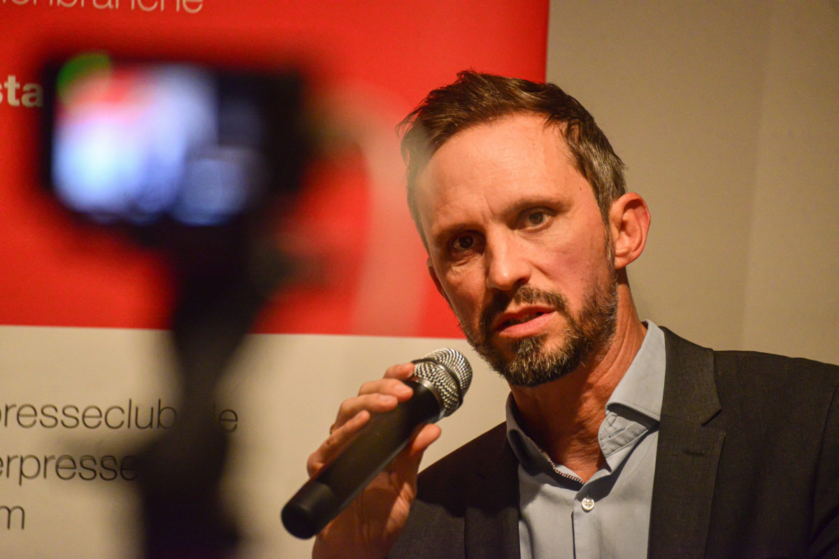 Frankfurt am Main, 26.09.2022, Stadtteil Westend, Ulmenstrasse 20, Frankfurter-Presseclub (FPC), Clubabend, Der neue Intendant des hr, Florian Hager, im FPC zu Gast. Er wird im Gespräch mit Carsten Knop eine erste Zwischenbilanz ziehen, einen Ausblick auf seine weiteren Pläne geben und die Situation der ARD einschätzen. (c) FOTO: Rainer Rüffer (Rueffer)