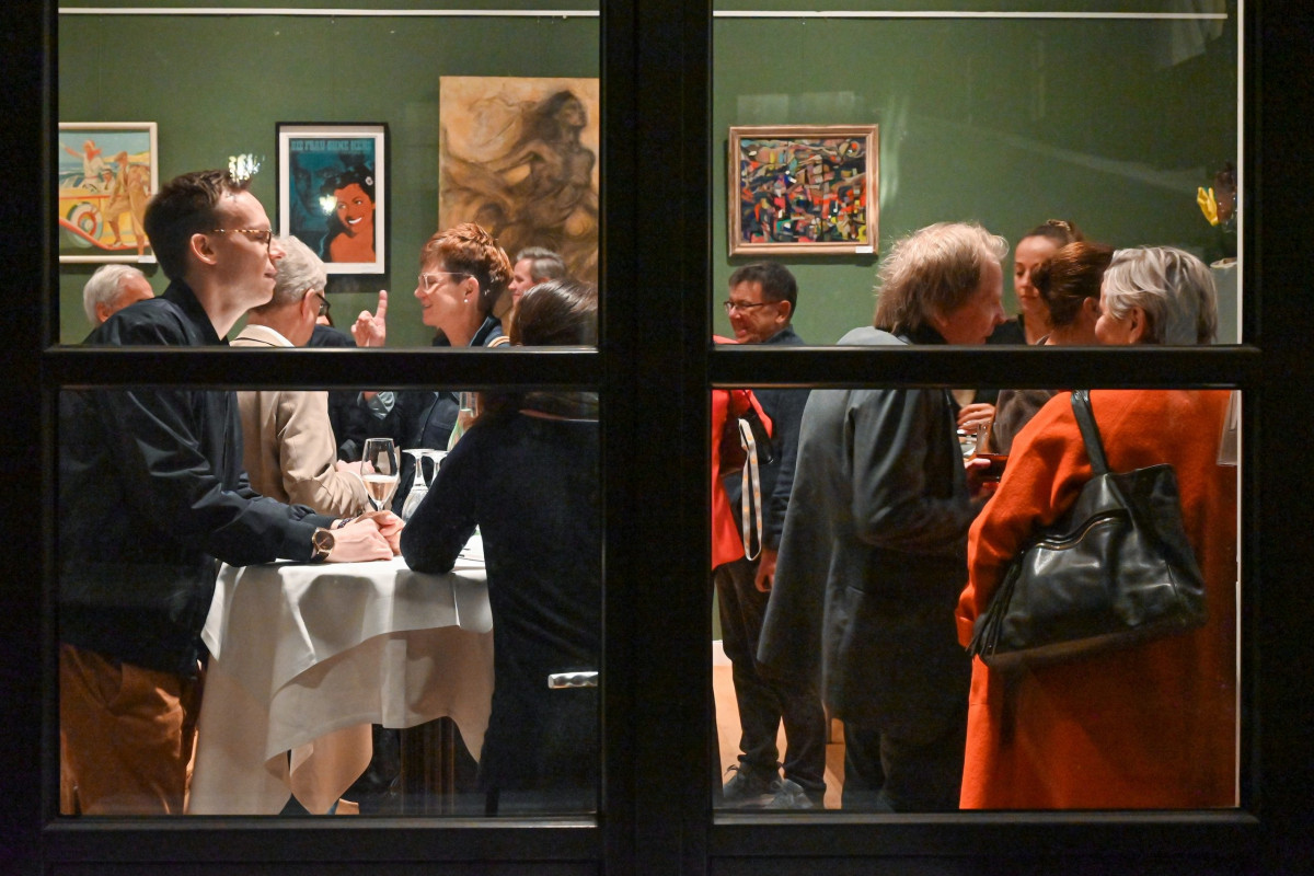 Frankfurt am Main, 28.10.2024, Stadtteil Westend, Ulmenstrasse 20, Frankfurter-Presseclub (FPC), Text der Einladung: "Nach fast 30 Jahren Engagement im FPC verabschieden wir uns nun von Nikolaus Münster. Im Namen des gesamten Vorstands und der Geschäftsstelle laden wir Sie herzlich ein, zu diesem Anlass mit uns anzustoßen und Nikolaus Münster die besten Wünsche für den „FPC-Ruhestand“ mit auf den Weg zu geben." (c) FOTO: Rainer Rüffer