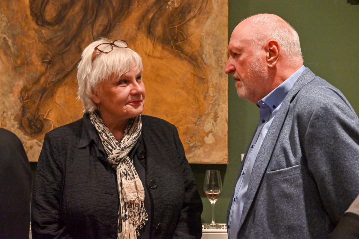 Frankfurt am Main, 28.10.2024, Stadtteil Westend, Ulmenstrasse 20, Frankfurter-Presseclub (FPC), Text der Einladung: "Nach fast 30 Jahren Engagement im FPC verabschieden wir uns nun von Nikolaus Münster. Im Namen des gesamten Vorstands und der Geschäftsstelle laden wir Sie herzlich ein, zu diesem Anlass mit uns anzustoßen und Nikolaus Münster die besten Wünsche für den „FPC-Ruhestand“ mit auf den Weg zu geben." (c) FOTO: Rainer Rüffer (Rueffer)