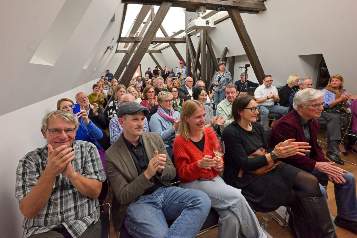 Frankfurt am Main, 09.10.2025, Stadtteil Westend, Ulmenstrasse 20, Frankfurter-Presseclub, Clubabend: Zwischen Frontlinien und Fakten“ mit Sophie von der Tann (Nahost-Korrespondentin ARD Studio Tel Aviv). (c) FOTO: Rainer Rüffer (Rueffer)