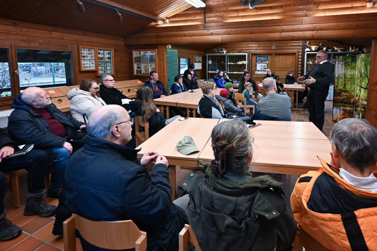 Kronberg im Taunus, 29.11.2025, Der Frankfurter-Presseclub im Opel-Zoo (Reihe Hausbesuch). (c) FOTO: Rainer Rüffer (Rueffer)