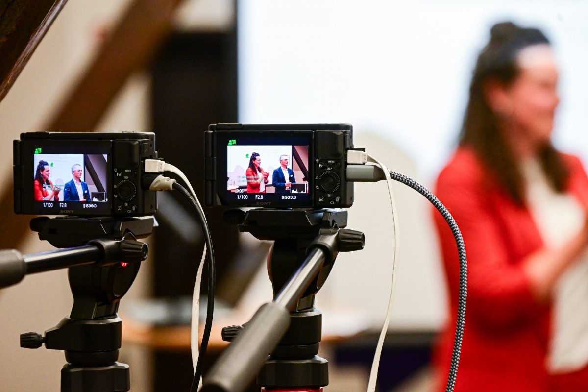 Frankfurt am Main, 17.03.2026, Stadtteil Westend, Ulmenstrasse 20, Frankfurter-Presseclub (FPC). Clubabend: In Zusammenarbeit mit der Leica Camera AG und der Landesgruppe Hessen / Rheinland-Pfalz / Saarland des Bundesverbands der Kommunikatoren „Authentische Fotografie als Gegenpol zu KI-Fakes und Desinformationen“. (c) OTO: Rainer Rüffer (Rueffer)